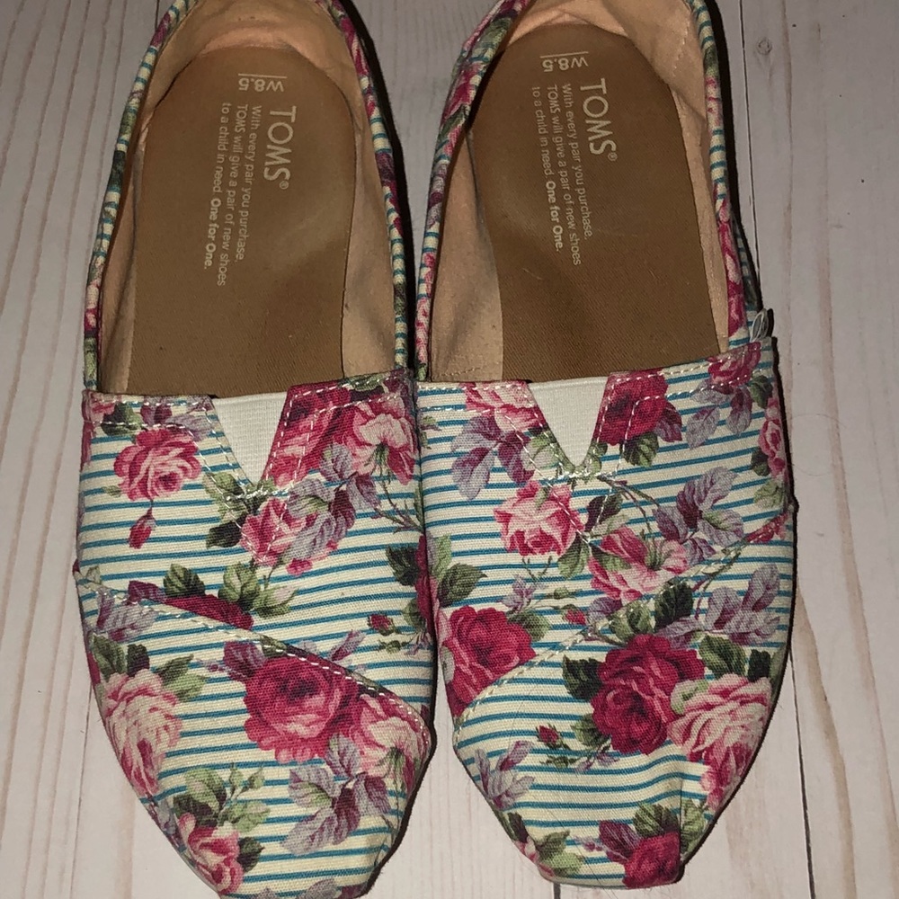 TOMS